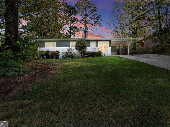 2nd image of 3680 Larkspur Ter