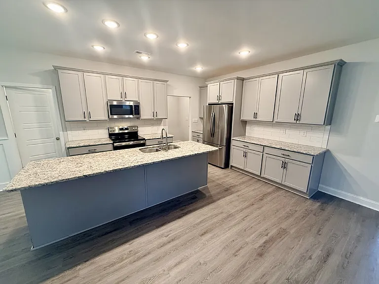 227 Flying Bolt Dr — Photo 6