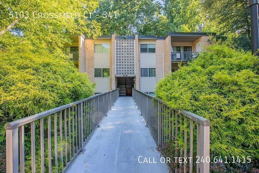Lovely 2 BR/1 BA Condo in North Bethesda! — Photo 1
