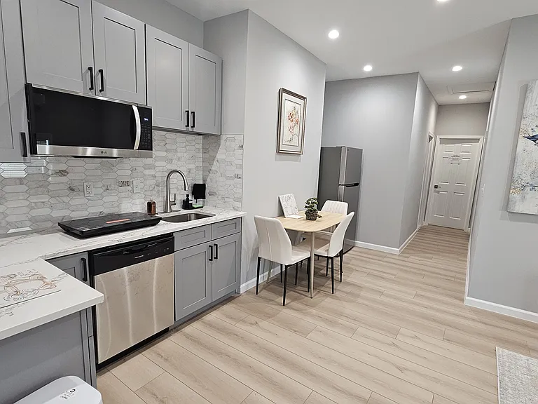 4119 Burke Station Rd — Photo 5