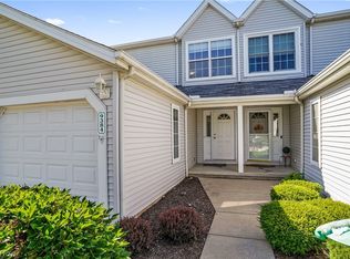 9384 Hickory Ridge Dr, Streetsboro, OH 44241