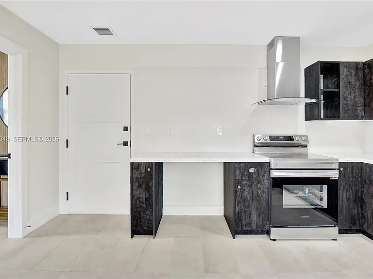 5980 SW 40th Ave #D — Photo 11