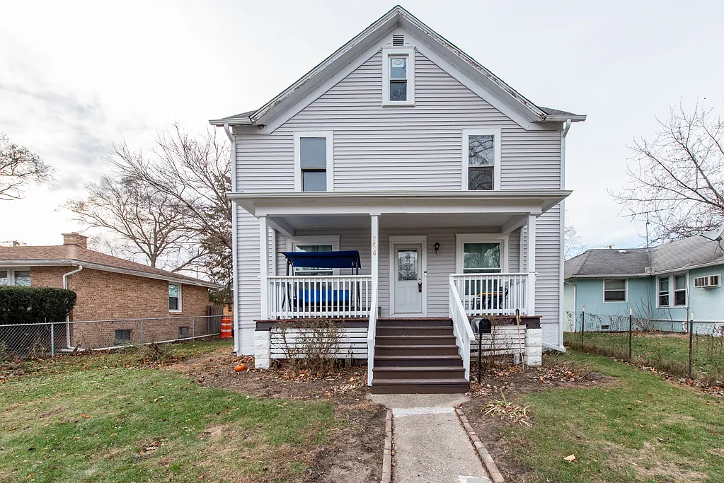 2806 Elim Ave photo 1