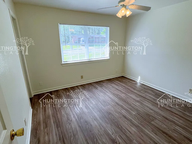 711 Olmstead St — Photo 10