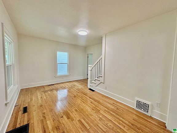 3rd image of 1607 W 15th St