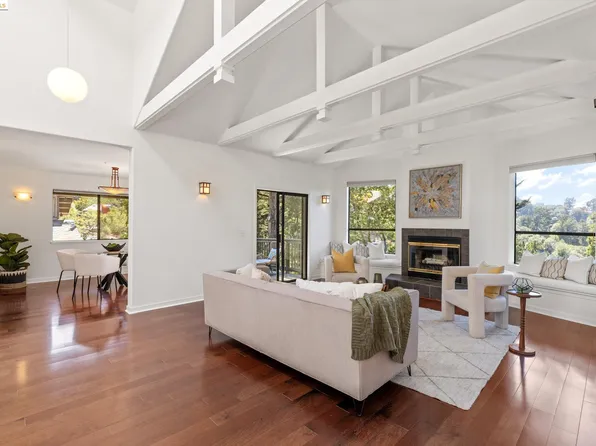 7079 Exeter Dr, Oakland, CA 94611