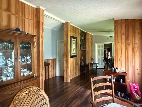3rd image of 102 Goodson Ln