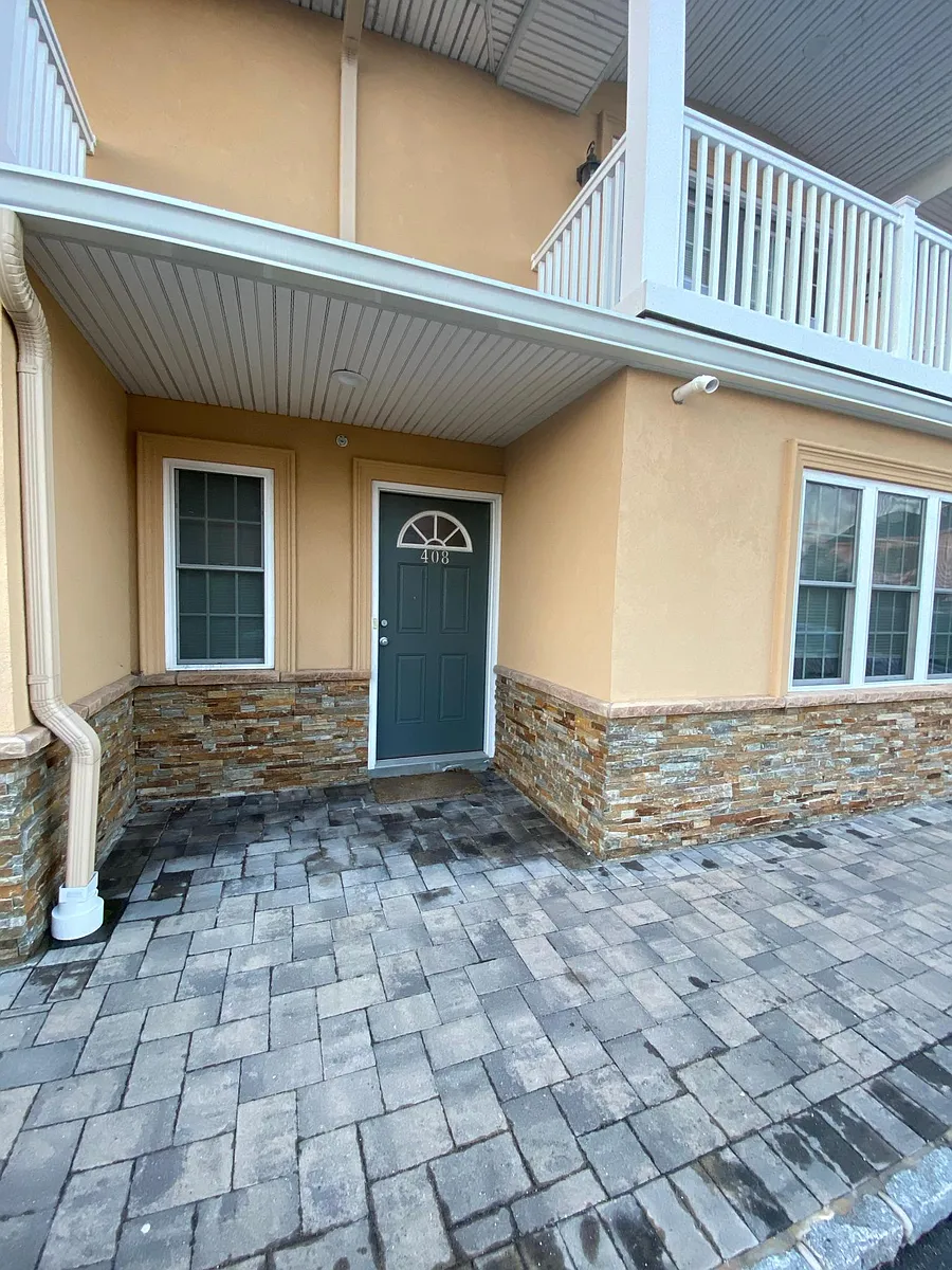 Building Photo - 400 Great Neck Rd #402