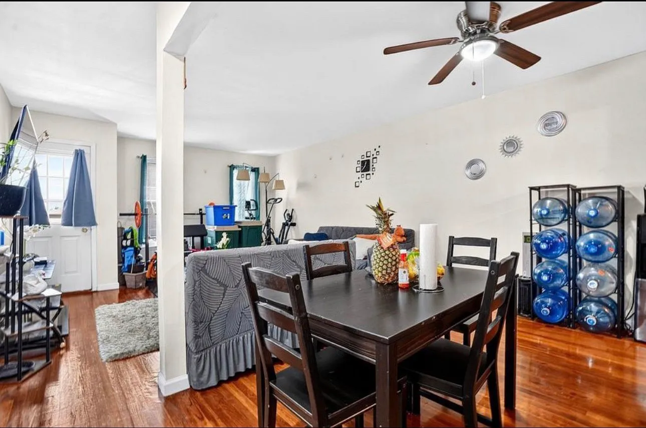 3 bed, 1450 sqft, $2,150 — Photo 1