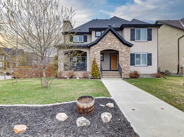 305 Mahogany Blvd SE, Calgary, AB T3M 1N8
