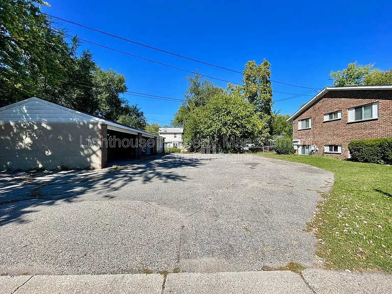 143 Exchange St SE #B — Photo 16