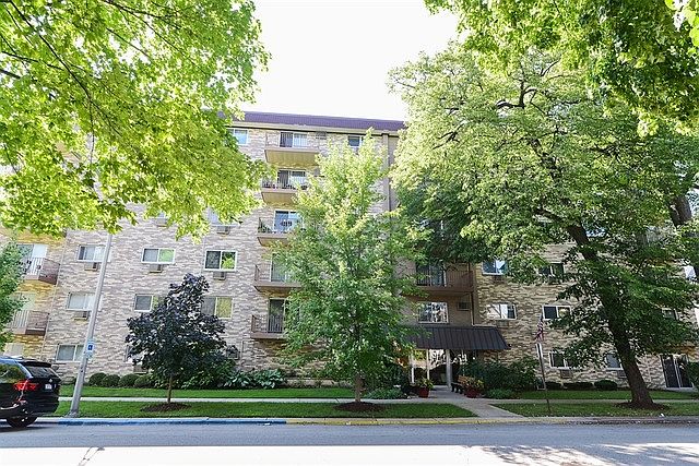 1st image of 315 Marengo Ave APT 2J