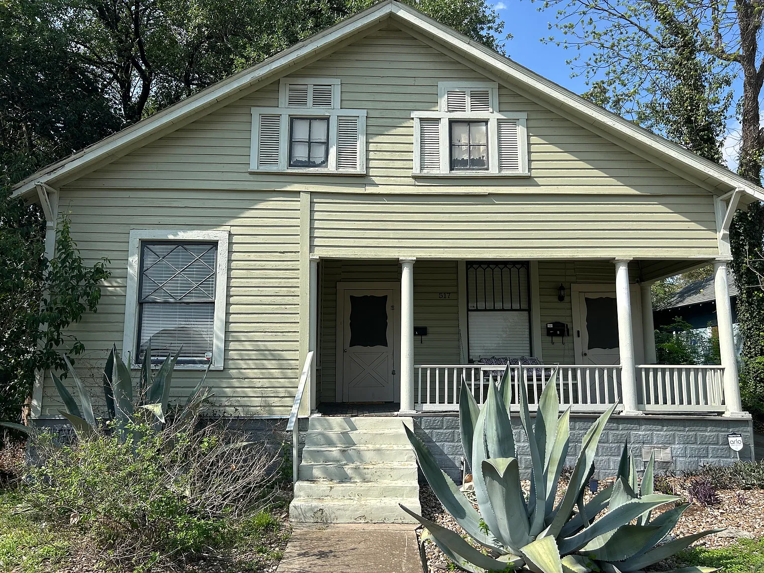 517 W Mulberry Ave — Photo 2