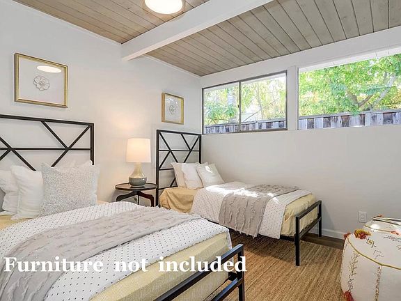 5th image of 3328 Kenneth Dr