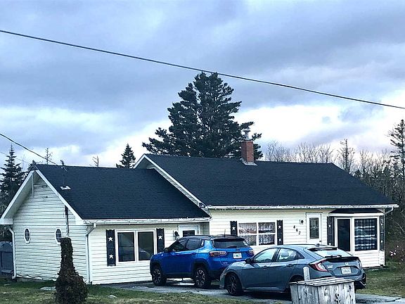 3rd image of 442 Centreville South Side Rd