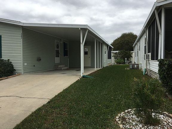 3rd image of 3503 Zephyr Ln