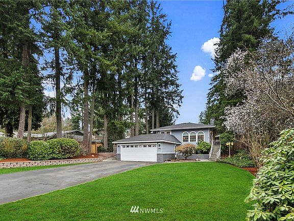 4th image of 3018 NE 190th St