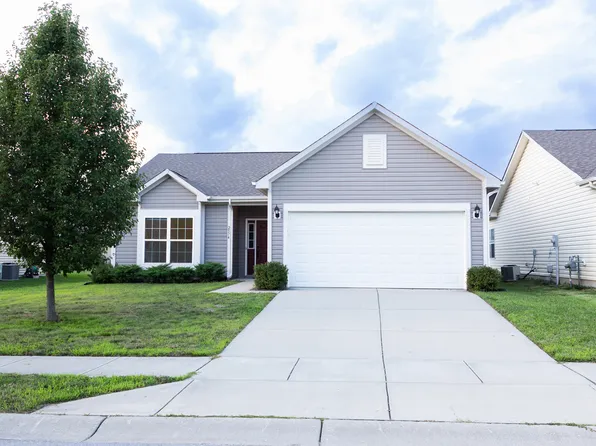 2574 Cedarmill Dr, Franklin, IN 46131