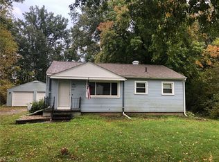 266 Raymond Ave NW, Warren, OH 44483