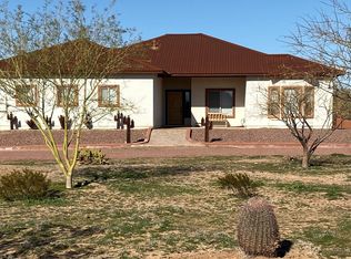 45232 W J 1 Ranch Rd, Wickenburg, AZ 85390