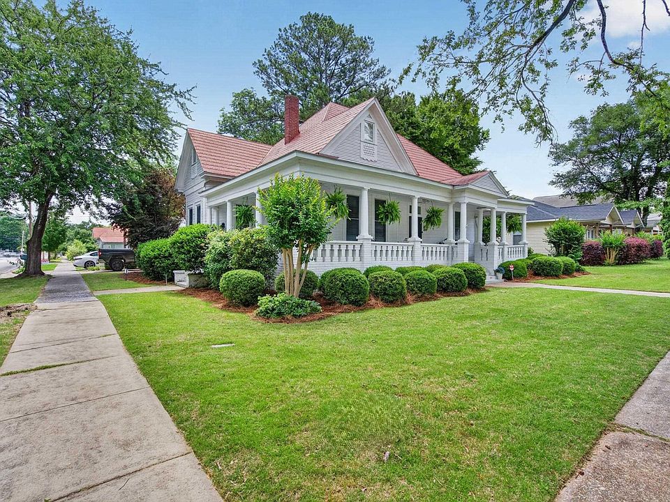 1st image of 200 S Norton Ave