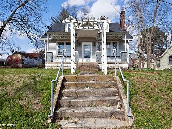 2nd image of 108 1st Ave