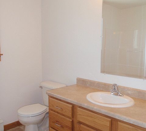 5th image of 1301 Montana St APT L