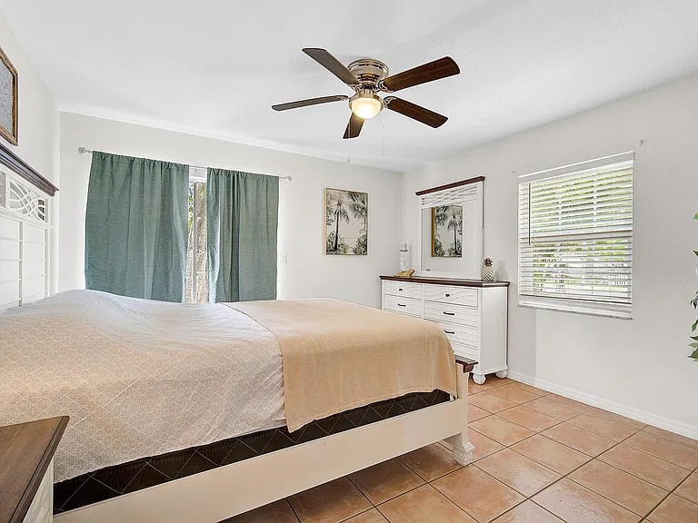 2828 Hope St — Photo 23