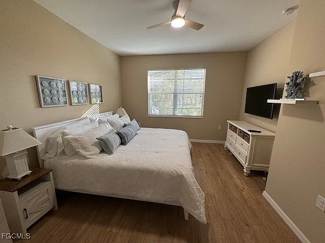 10700 Cetrella Dr — Photo 9