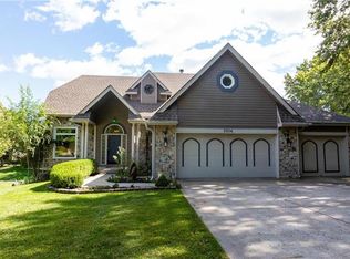 2204 NW 82nd St, Kansas City, MO 64151