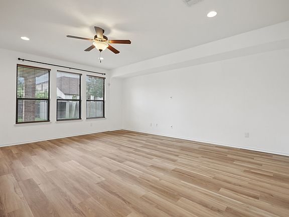 4th image of 1001A Lily Pad Ln