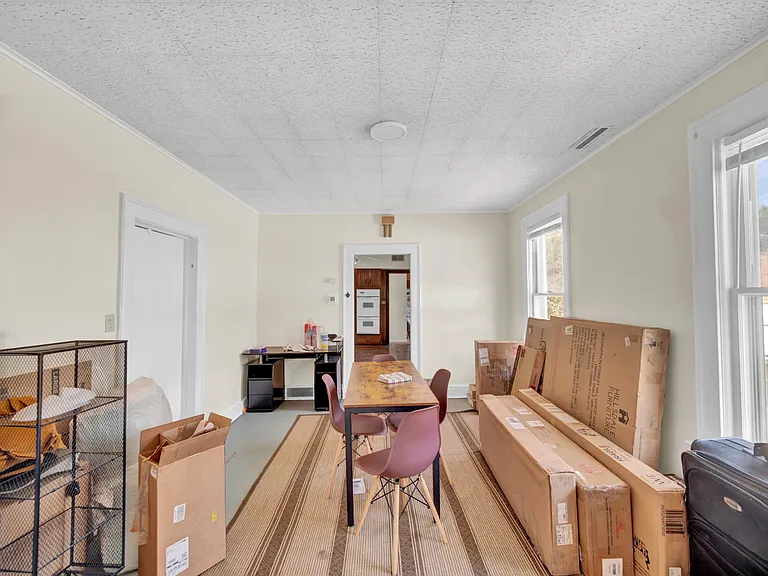 919 Foster St — Photo 9
