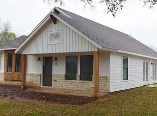 321 N Missouri St, Orchard, TX 77464