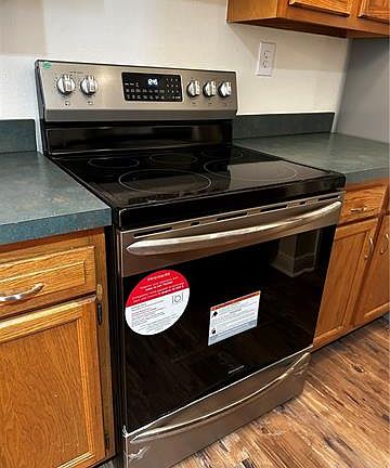 5th image of 523 Saint Philip St APT 2