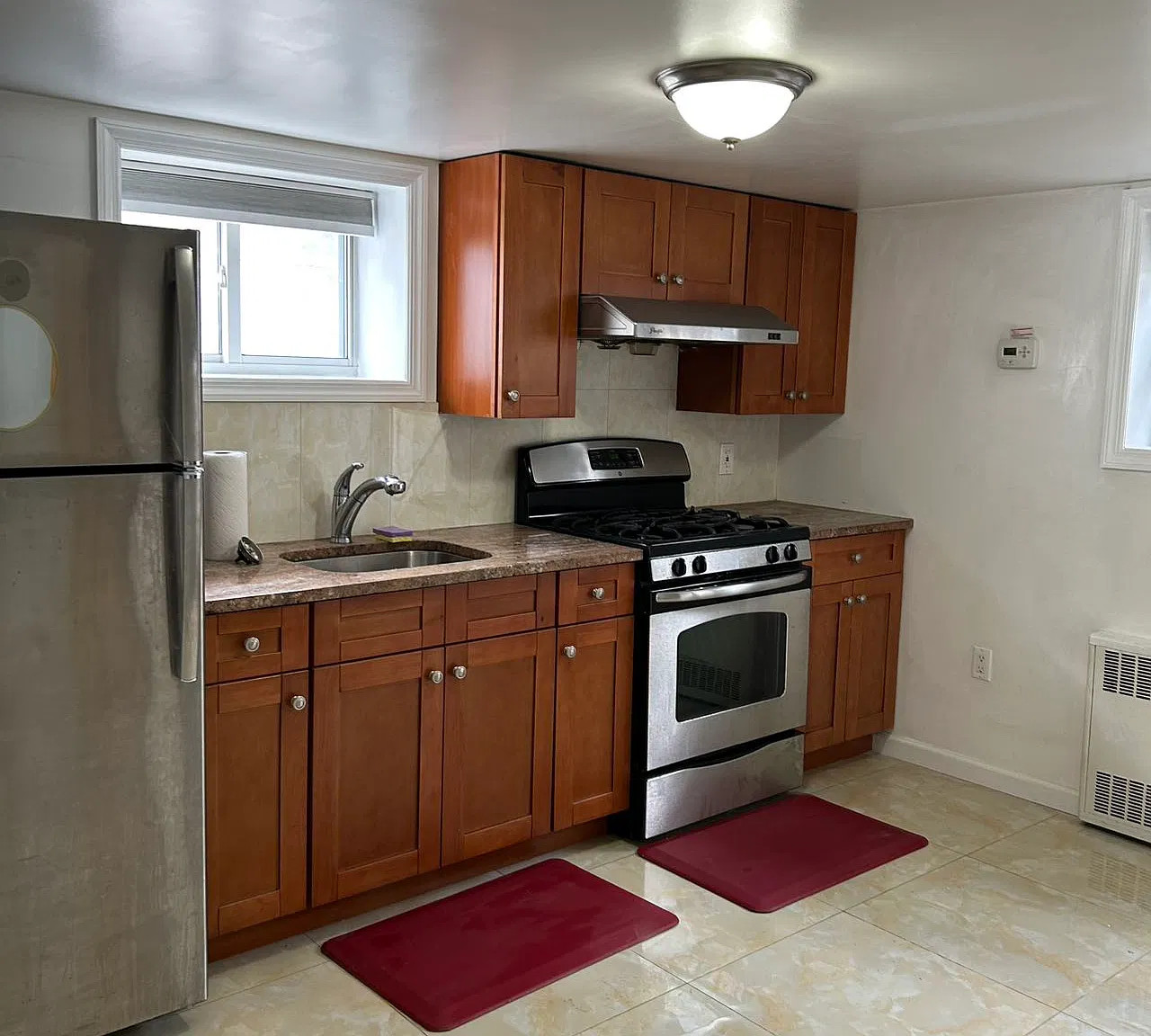 18th Ave, Whitestone — Photo 2