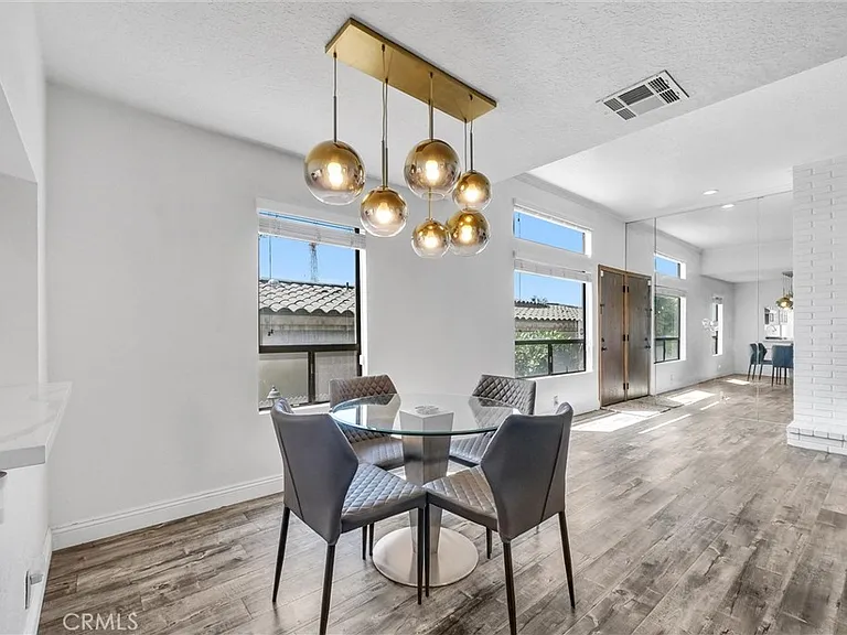2215 Molino Ave #2215B — Photo 20