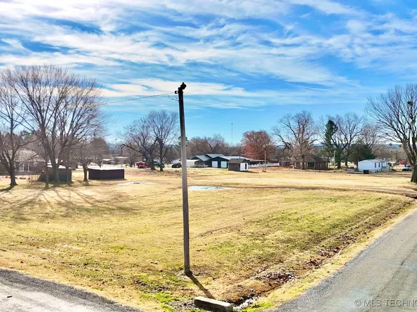 N King St, Kinta, OK 74552