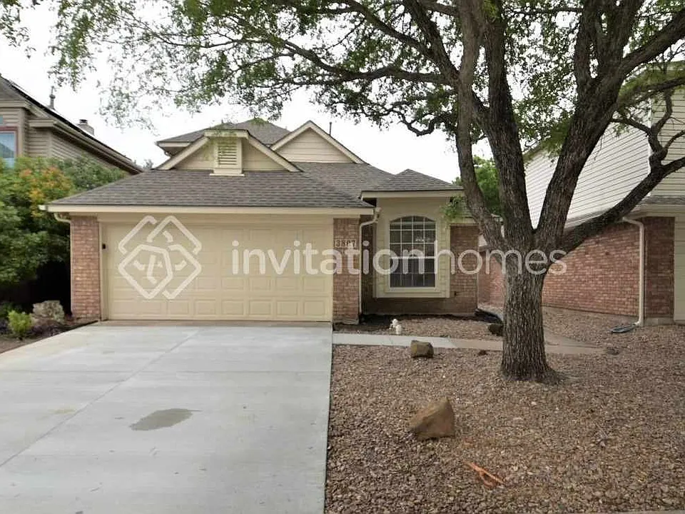 3807 Branch Hollow Cir