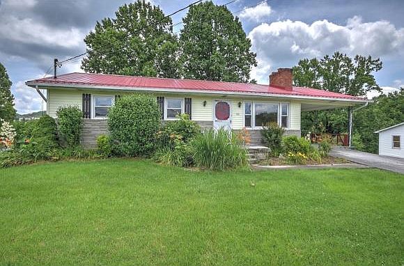 1st image of 507 Woodland Cir