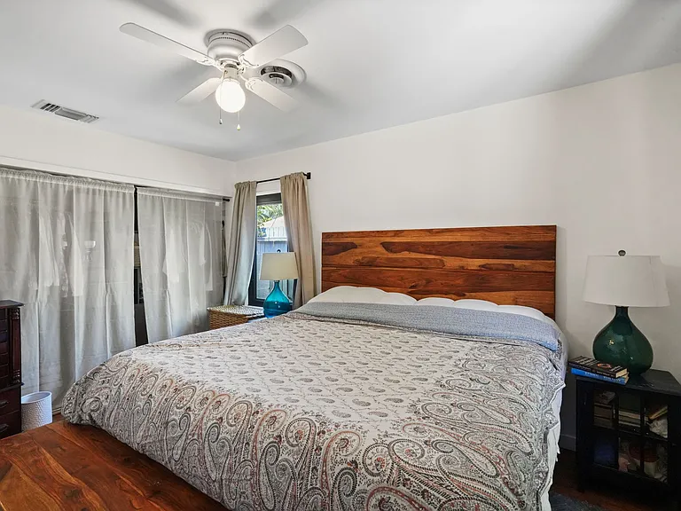 2045 Armour St — Photo 25