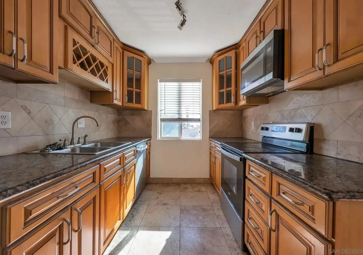 Must see 2 bedroom condo with A/C & community pool! — Photo 1