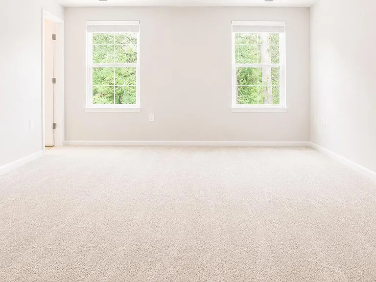 225 Peebles Dr — Photo 10