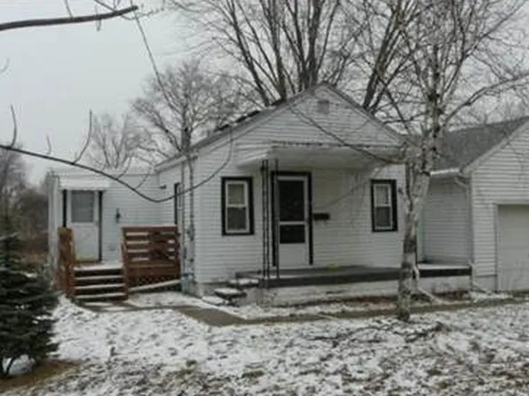 4960 Evergreen Dr, Monroe, MI 48161