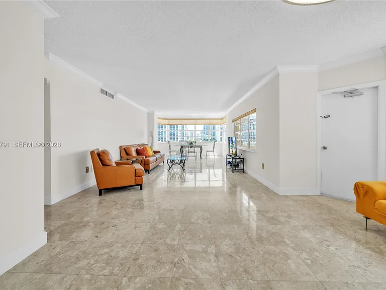 1985 S Ocean Dr #6P — Photo 6