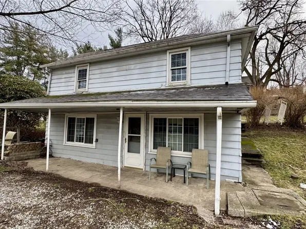 1437 Crawford St, Imperial, PA 15126