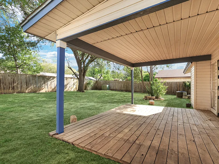 6123 Pecan Trl — Photo 15