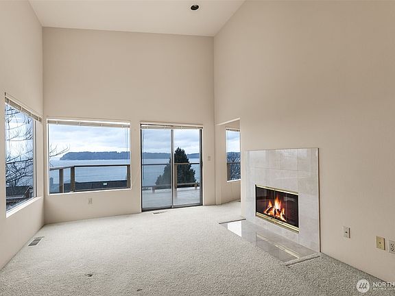 4th image of 10015 Marine View Drive