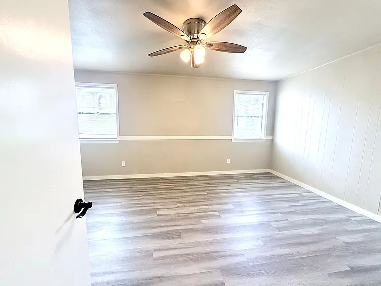 105 Brentwood Dr — Photo 9