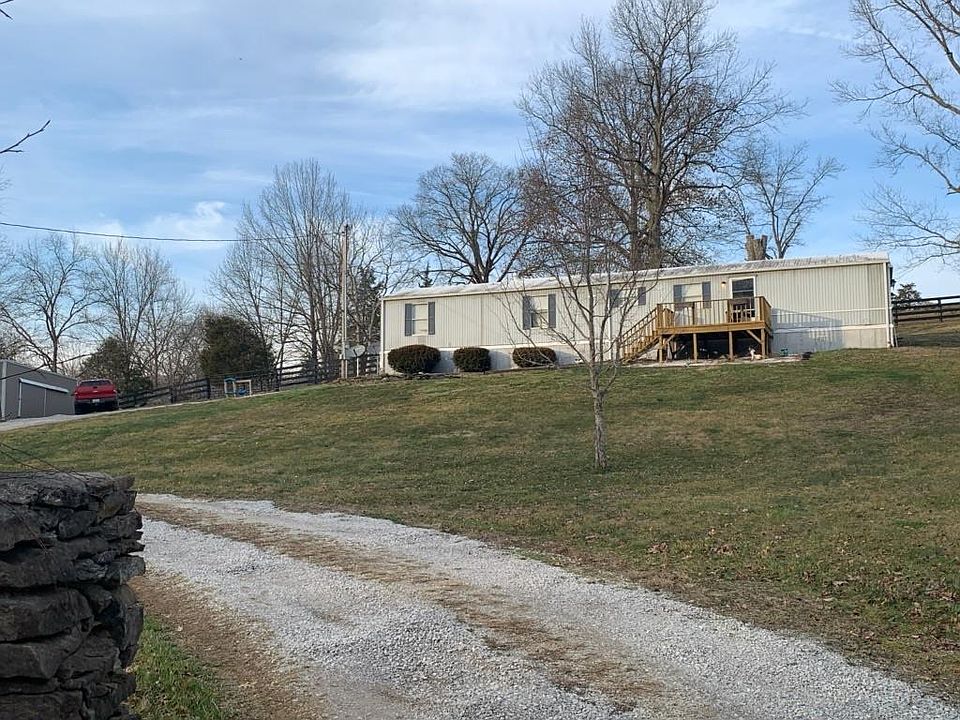 1st image of 390 Smalley Branch Rd