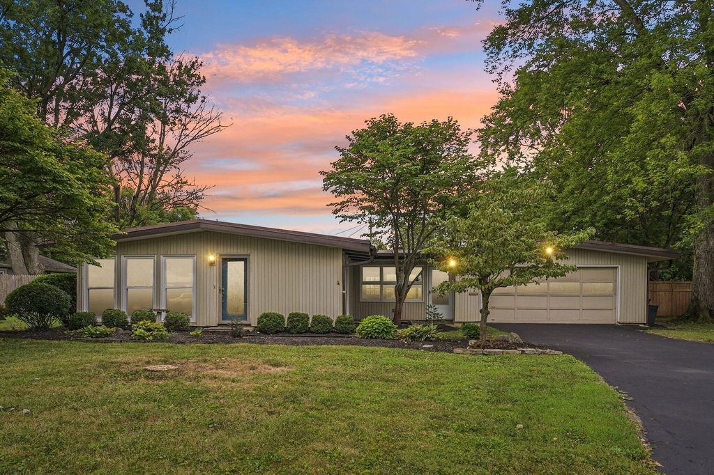 Real estate listing image